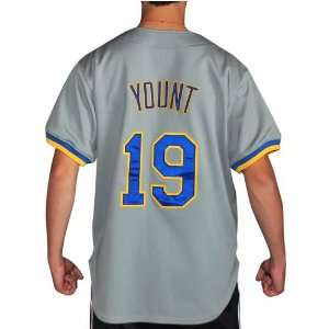   Jersey   Milwaukee Brewer #19 Robin Yount   44 / L