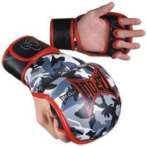  Tapout MMA Training Gloves   Reg