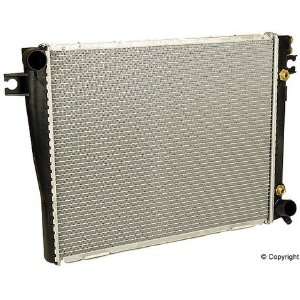 BMW 533i/535i/535is/633CSi/635CSi/L6 Nissens Radiator 83 84 85 86 87 