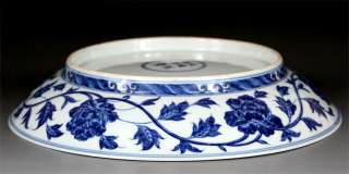 BEAUTIFUL BLUE AND WHITE PORCELAIN Plate  