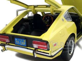 1971 DATSUN 240Z YELLOW 118 DIECAST MODEL CAR  