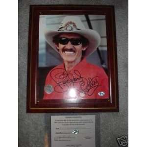 Richard Petty Autographed NASCAR Wall Plaque w/ COA