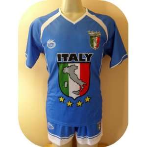 ITALY SOCCER KIDS SETS JERSEY & SHORT SIZE 8 .NEW.EXCELLENT QUALITY 
