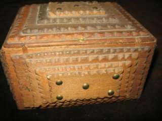 TRAMP ART CIGAR BOX (SPANISH CEDAR) CIRCA 19TH CENTURY  