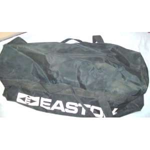  Easton Black Hockey Bag   Very Good conditioin Sports 