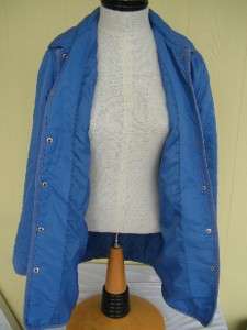 This lovely quilted jacket screams Lilly Sized small, it measures 30 