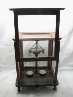 ANTIQUE LATE 1800S GOLD APOTHECARY SCALE GIESSEN WALNUT CASE BALANCE 