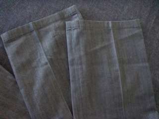 Details denim cotton, normal waisted, dark wash, button, zip fly 