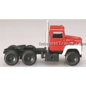  Atlas N Scale 1984 Ford 9000LNT Tractor   Red/White (2 