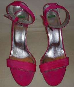 UNITED COLORS OF BENETTON PINK RHINESTONE PUMPS SIZE 40  