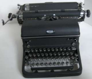   Manual Typewriter Magic Majic Margin Touch Control Glass Keys  