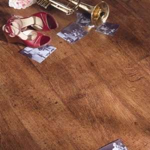   Columbia Clic 8mm Old Oak Place Laminate in Cherry