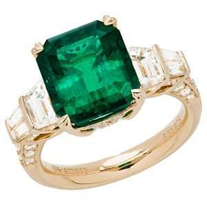  75 Carat 18kt Yellow Gold Exquisite Colombian Emerald and Diamond Ring