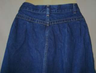 Womens preowned Lee blue denim jean skirt, size 12.