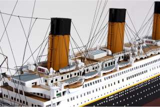 RMS TITANIC 1/350 SIGNED BY SURVIVOR MILLVINA DEAN DESK DISPLAY WOOD 