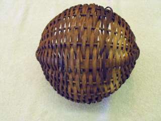 LATE 1800S EARLY 1900S SMALL BUTTOCKS BERRY ? BASKET  