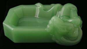 IMPERIAL CATHAY DYNASTY WU LING JADE ASHTRAY  