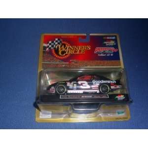   Speedweeks 99 Series . . . Includes Collectors Stand Sports