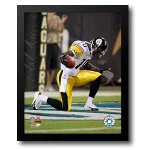  Santonio Holmes   06 / 07 T.D. Celebration 12x14 Framed 