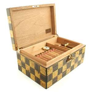Huge Detailed 150 Cigar Checker Humidor Cigar Star  