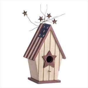  Patriotic Decorative Birdhouse