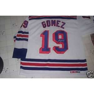  Scott Gomez Autographed Jersey   Autographed NHL Jerseys 