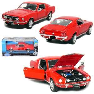   24 Scale Die cast Collection 1967 Ford Mustang GT, Red. Toys & Games