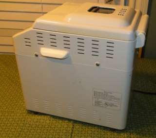 This is a used Hitachi HB B102 Automatic Home Bakery Bread Maker. This 