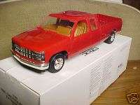 ERTL 1993 CHEVY C 1500 EXTENDED CAB PICKUP TRUCK PROMO  
