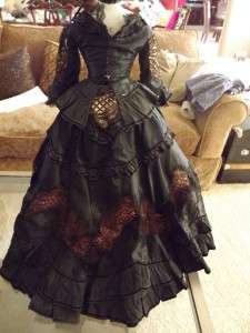 AMAZING Gown for your French Fashion Poupee Antique silk taffeta, for 