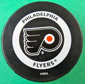 PHILADELPHIA FLYERS OFFICIAL GAME PUCK NHL  