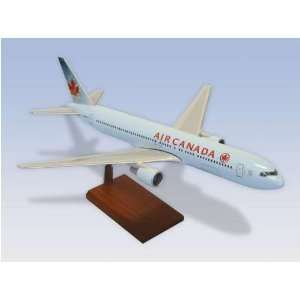    B767 300 Air Canada N/C 1/100 Pacific Modelworks Toys & Games