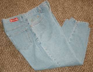 Halston Jeanswear Ladies Denim Capri Pants Size 8  