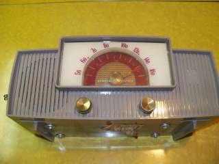 Vintage G E Radio plastic case A M dail lights up NICE  