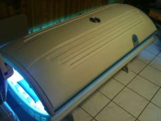 MINT SUNQUEST PRO 16SE TANNING BED ~ HARDLY USED  