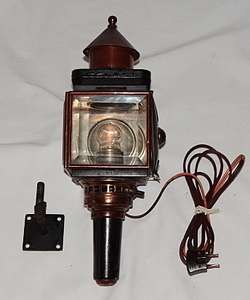 Antique THE NEVEROUT ROSE Mfg. Co. CARRIAGE/BUGGY LAMP LANTERN 