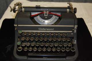 1947 Underwood Universal Portable Typewriter   M3545  