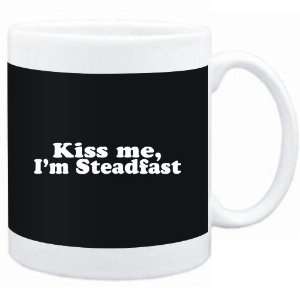  Mug Black  Kiss me, Im steadfast  Adjetives Sports 