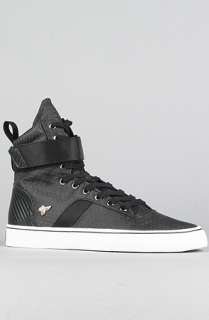   sneakers new at karmaloop 866465 additional details and measurements
