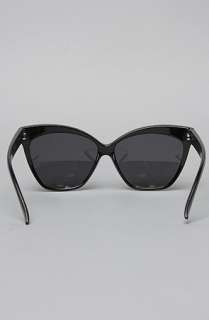Accessories Boutique The Catch Your Eye Sunglasses in Black 