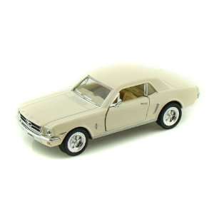  1964 1/2 Ford Mustang 1/36 White Toys & Games