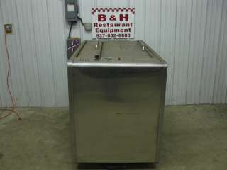 You are looking at a Blodgett 966 sinlge gas deck oven w/ legs.