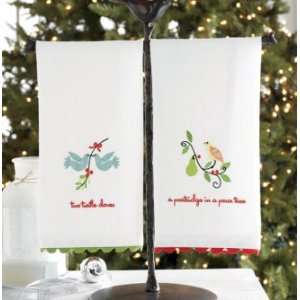  TAG Christmas Holiday Embroidered Guest Towels Set of 2 