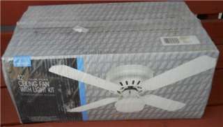 HOME TRENDS 42 DELUXE 4 BLADE CEILING FAN WITH LIGHT  