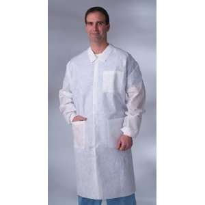  Heavyweight Disposable Lab Coats   Medium   30 Per Case 