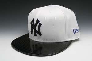  ERA NE NYLON PATENT LEATHER NEW YORK YANKEES FITTED HAT IN WHITE/BLACK