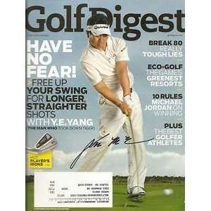  Y.E. Yang Signed Golf Digest Magazine November 2009 