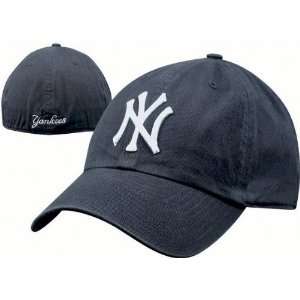   New York Yankees Navy Franchise Fitted Slouch Hat