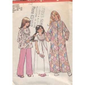  Vintage 1975 Simplicity Girls Pajamas, Nightgown and Robe 