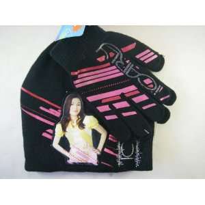   iCarly Winter Set (2pc)   iCarly Beanie and Mittens Toys & Games